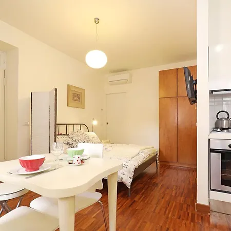 Apartment Campani 13 *