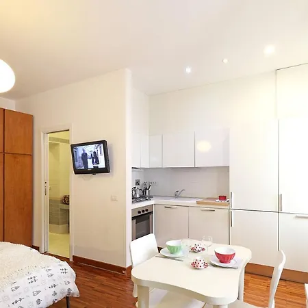 Apartman Campani 13 *