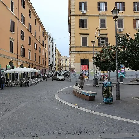 Apartman Campani 13 *